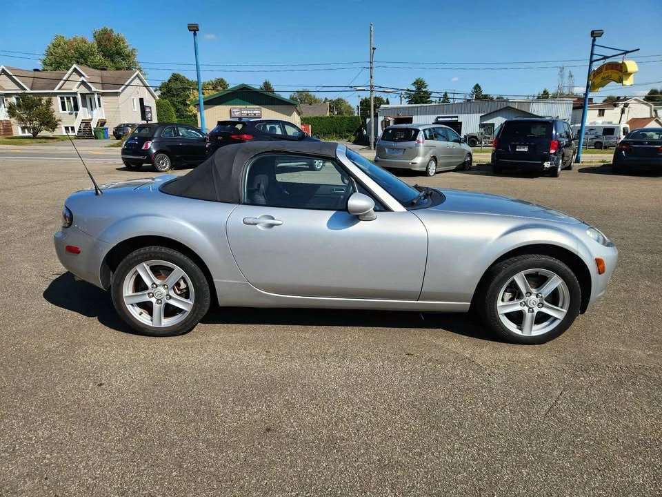 2006 Mazda NC MX-5 Miata - Image 2 of 7