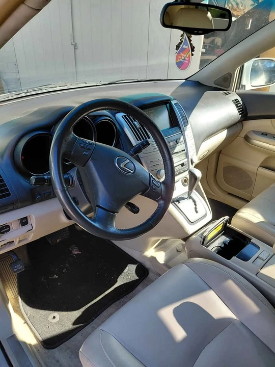 2006 Lexus RX 2nd Gen - Image 5 of 8