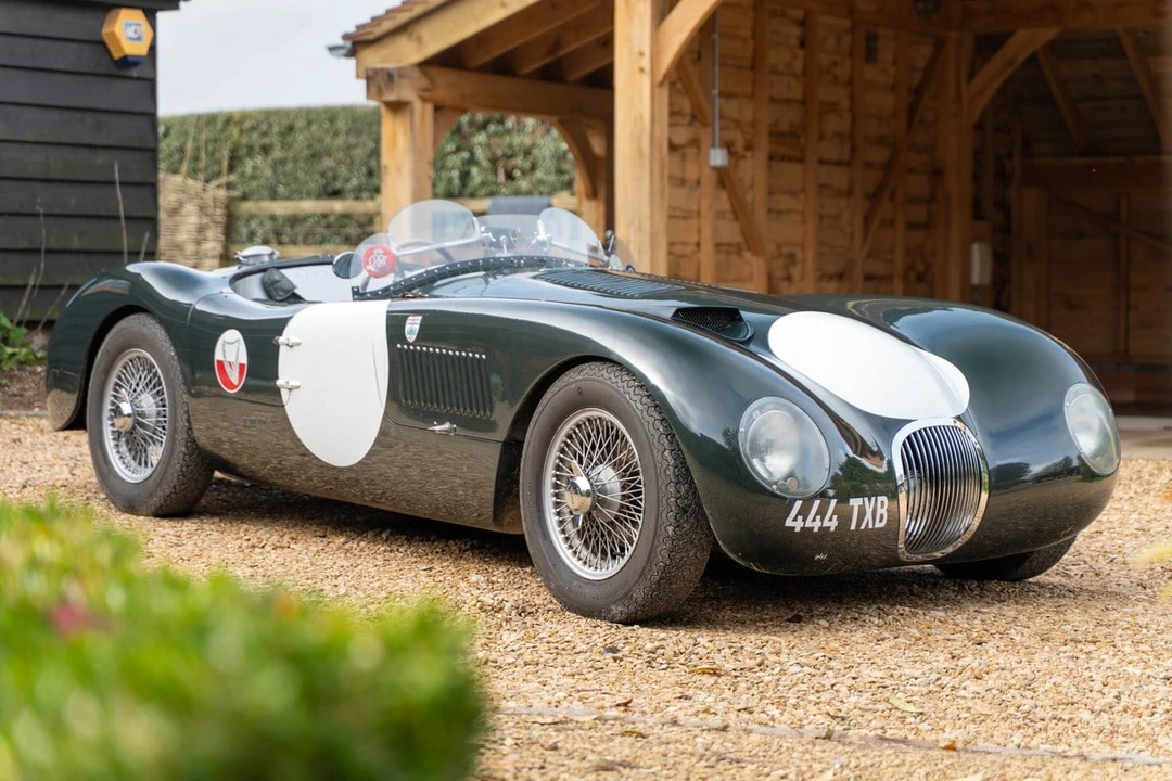 2006 Jaguar Replica - Image 18 of 30