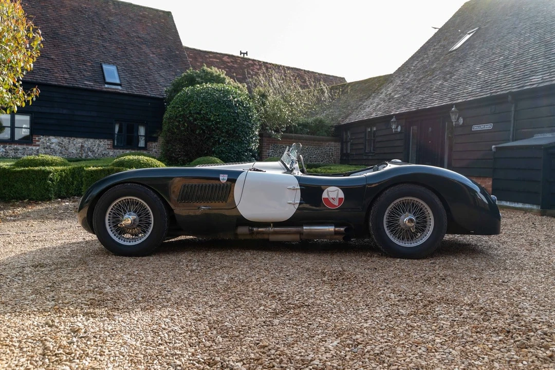 2006 Jaguar Replica - Image 7 of 30