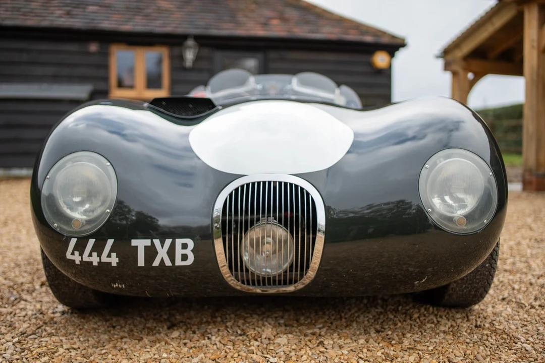 2006 Jaguar Replica - Image 14 of 30