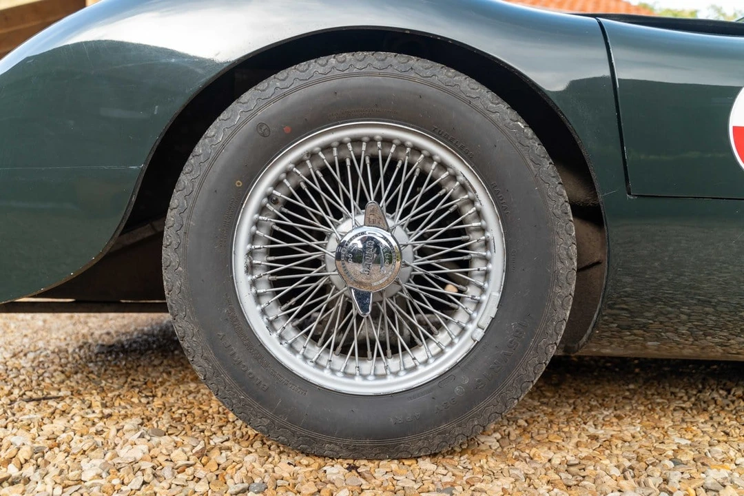 2006 Jaguar Replica - Image 24 of 30