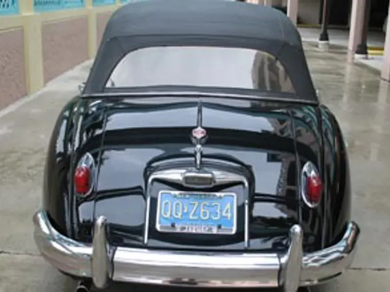 2006 Cadillac Eldorado 7th Gen - Image 2 of 13