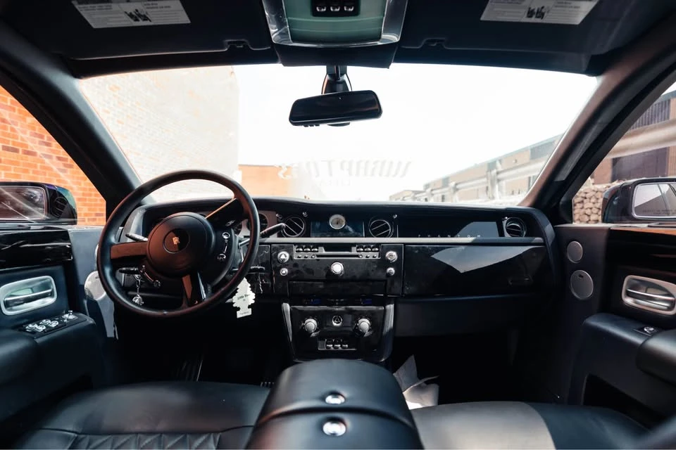 2006 Rolls-Royce Phantom VII - Image 8 of 12