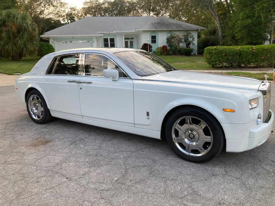 2006 Rolls-Royce Phantom VII - Image 14 of 21
