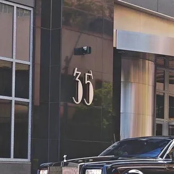 2006 Rolls-Royce Phantom Sedan 4D