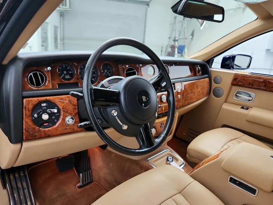 2006 Rolls-Royce Phantom VII - Image 13 of 31