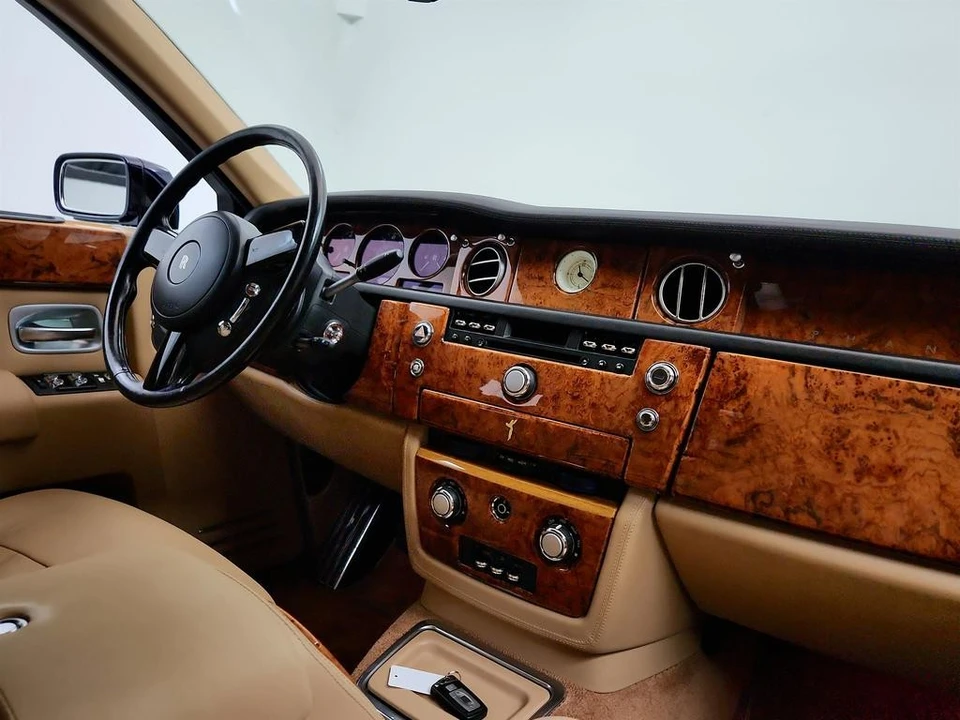 2006 Rolls-Royce Phantom VII - Image 24 of 31