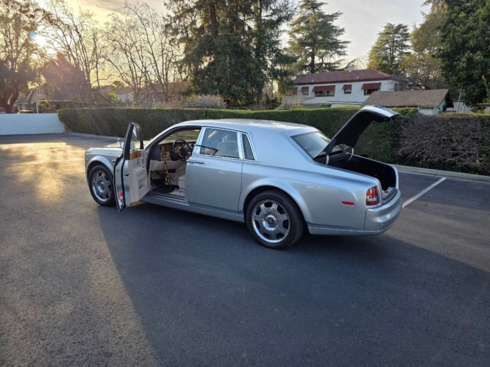 2006 Rolls-Royce Phantom VII - Image 8 of 21