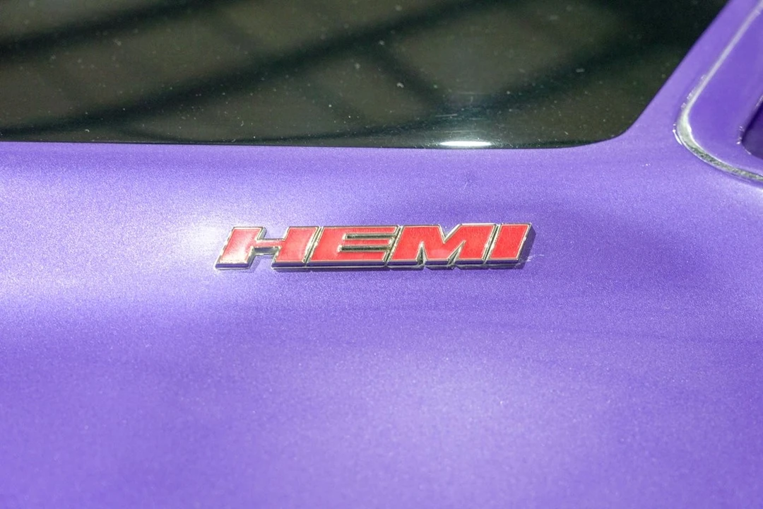 2006 Dodge Challenger - Image 28 of 31