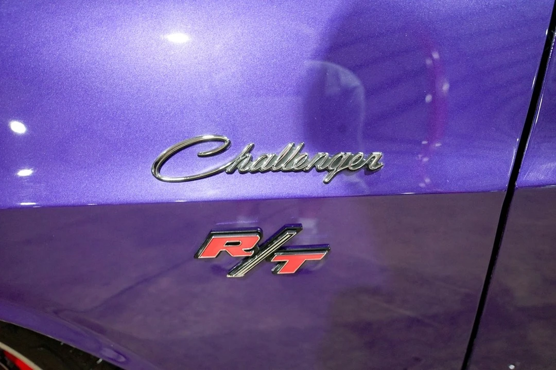 2006 Dodge Challenger - Image 24 of 31