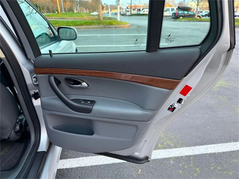 2006 Saab 9-3 2nd Gen - Image 29 of 31