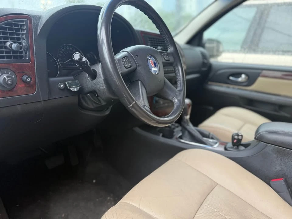 2006 Saab - Image 7 of 14