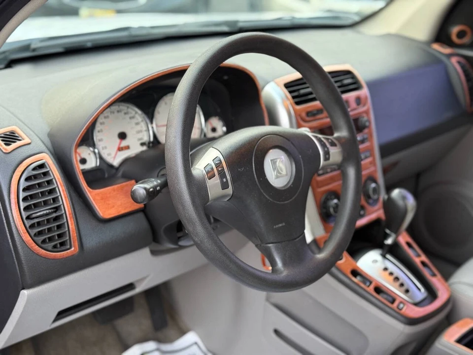 2006 Saturn Vue - Image 12 of 21