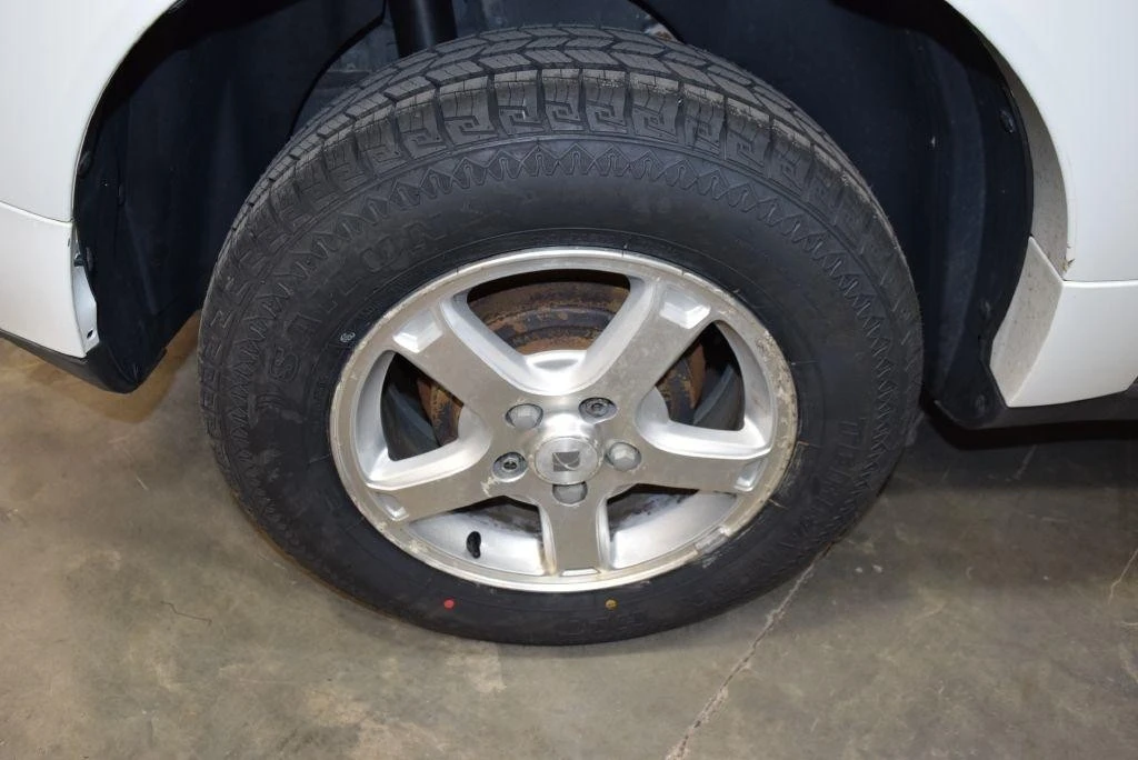 2006 Saturn Vue - Image 11 of 12
