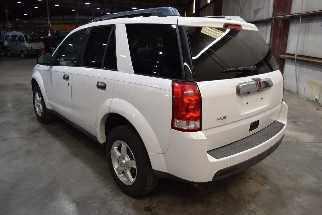 2006 Saturn Vue - Image 5 of 12