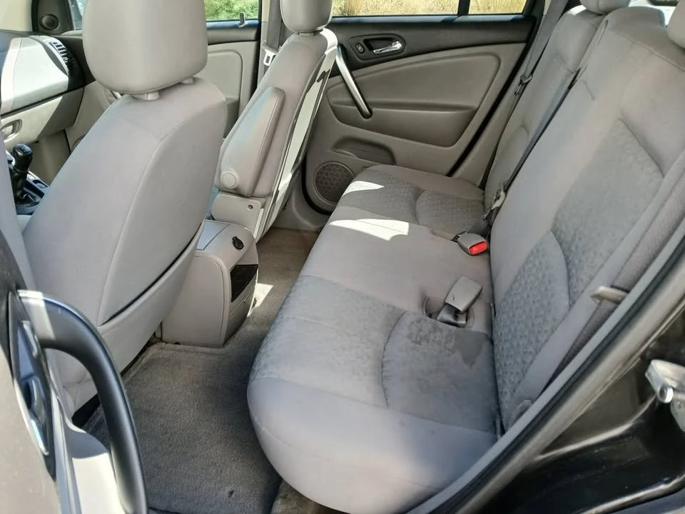 2006 Saturn Vue - Image 10 of 15