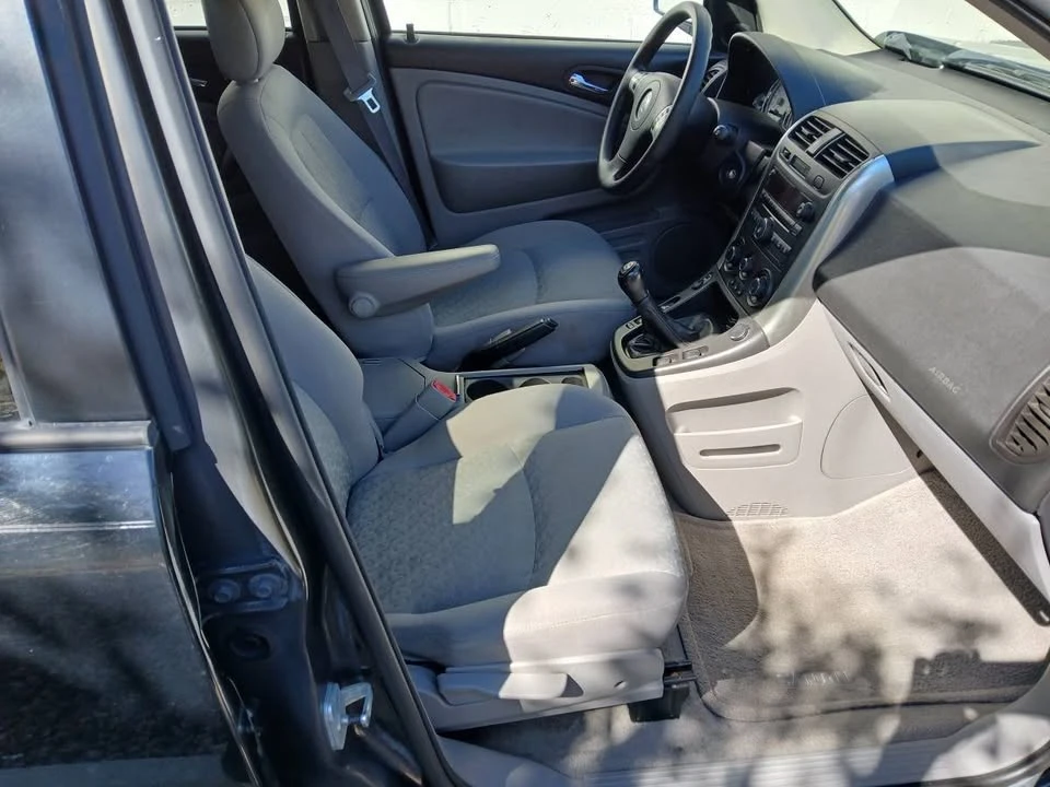 2006 Saturn Vue - Image 13 of 15