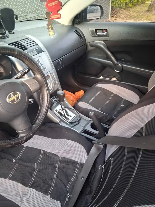 2006 Scion tC - Image 6 of 7