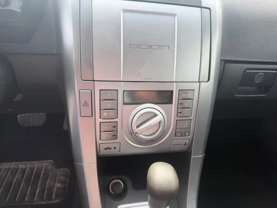 2006 Scion tC - Image 7 of 13