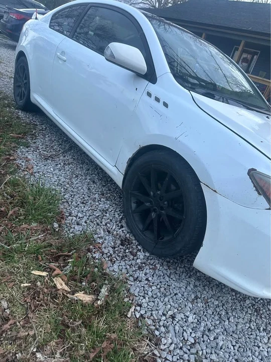 2006 Scion tC - Image 2 of 3