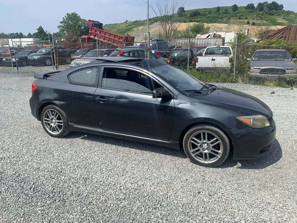 2006 Scion tC - Image 2 of 5