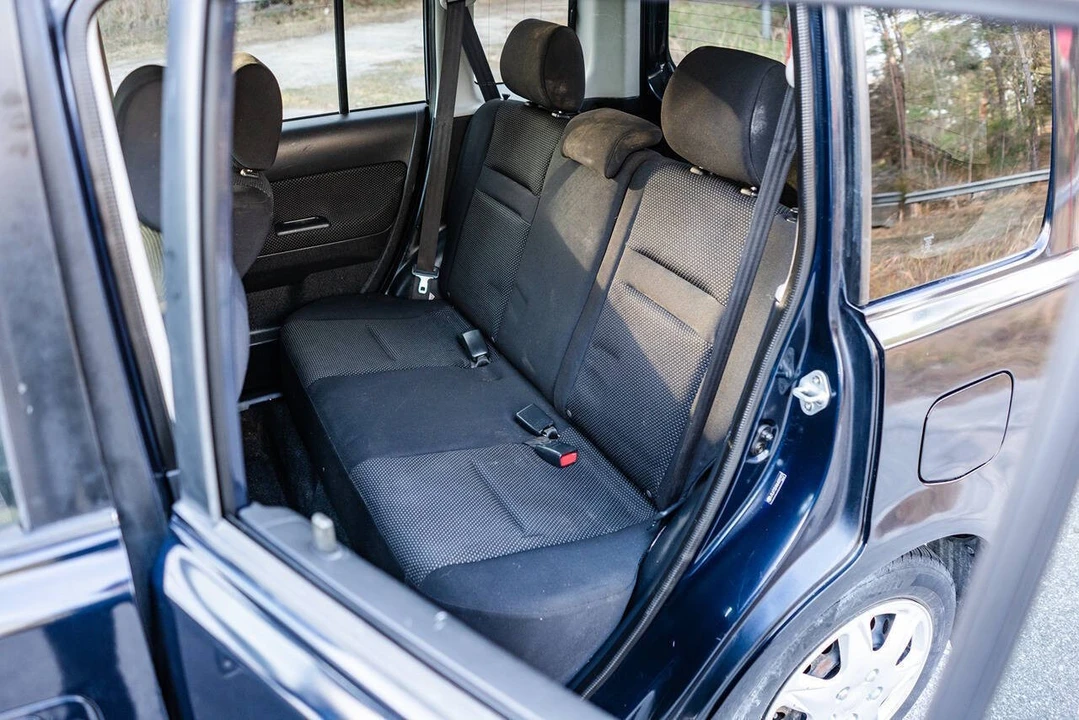 2006 Scion xB - Image 12 of 21