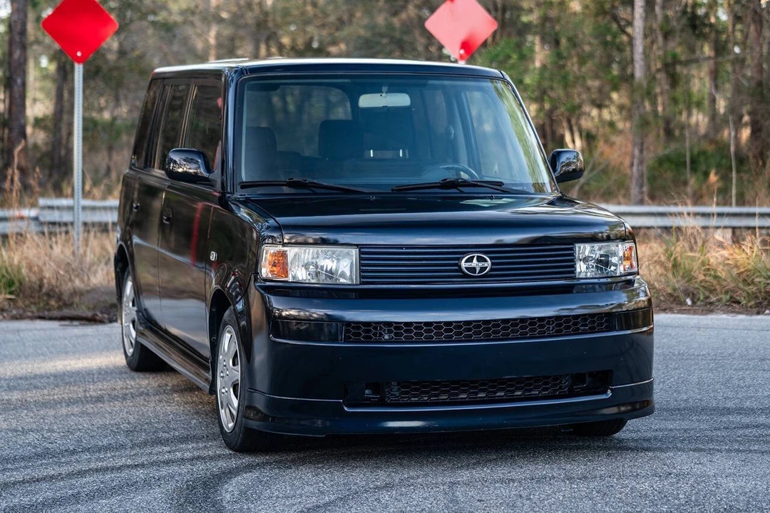2006 Scion xB - Image 11 of 21