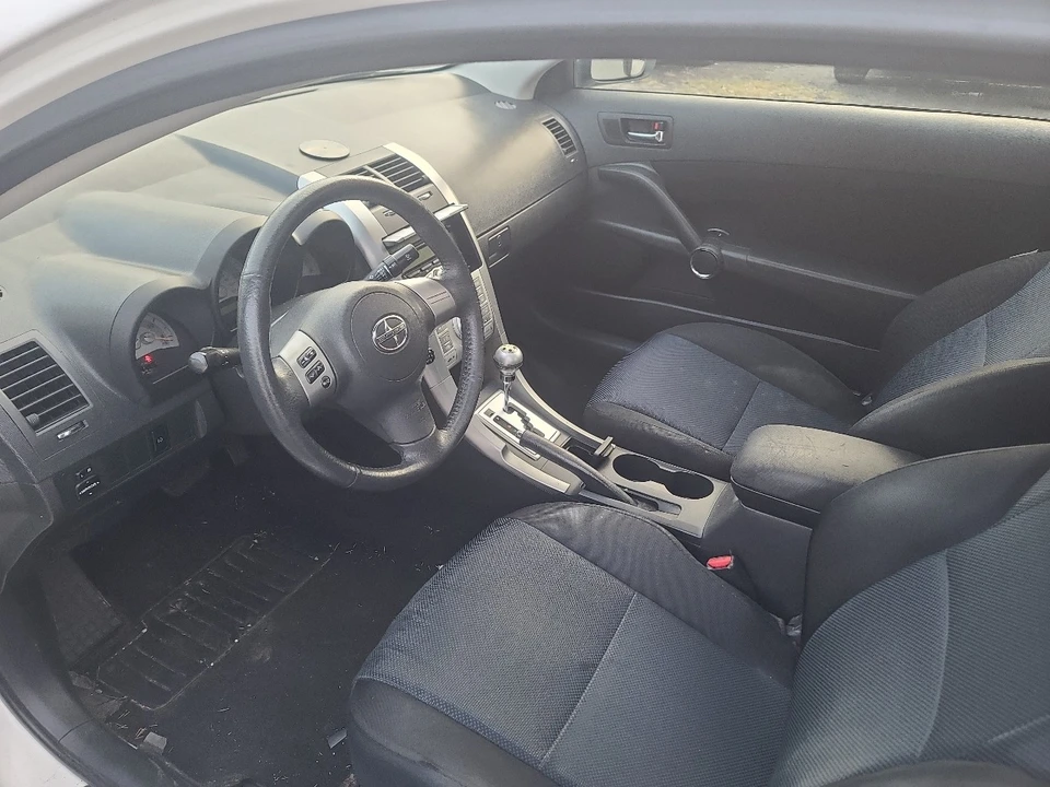 2006 Scion tC - Image 10 of 20