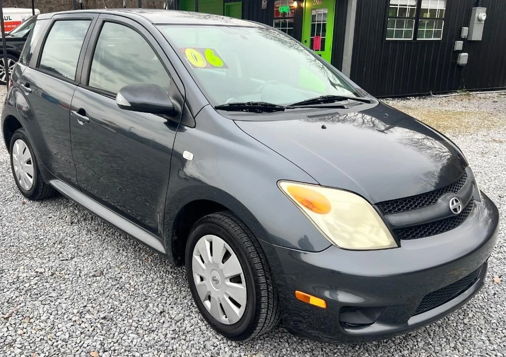 2006 Scion xA - Image 3 of 8