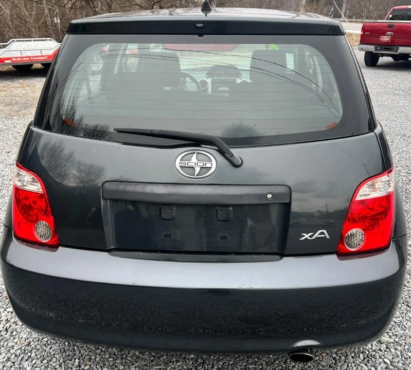 2006 Scion xA - Image 6 of 8