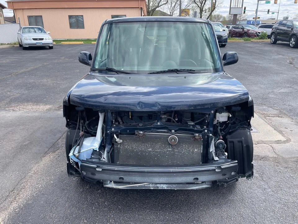 2006 Scion xB - Image 2 of 9