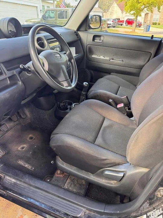 2006 Scion xB - Image 4 of 10