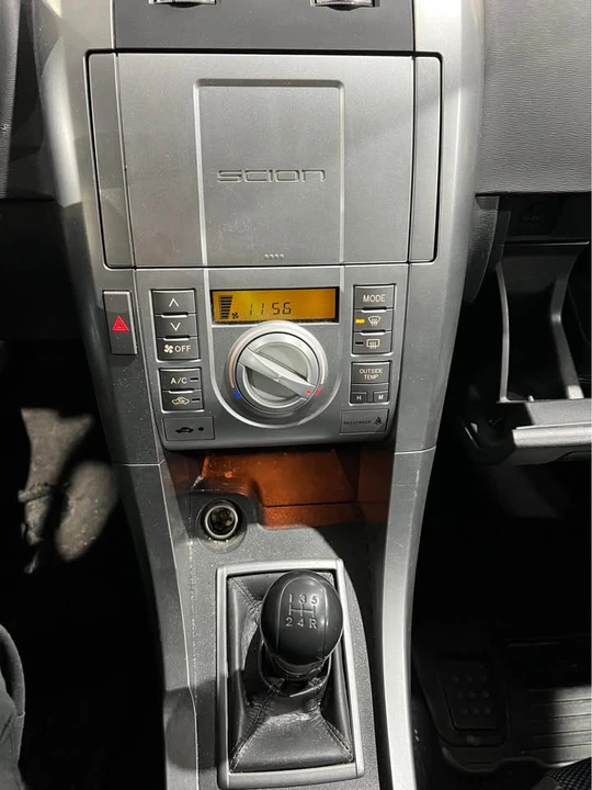2006 Scion tC - Image 11 of 12