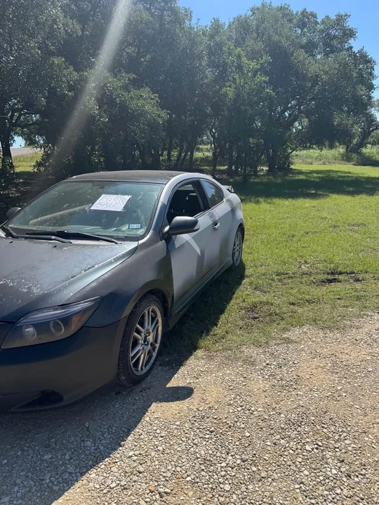 2006 Scion tC - Image 2 of 4