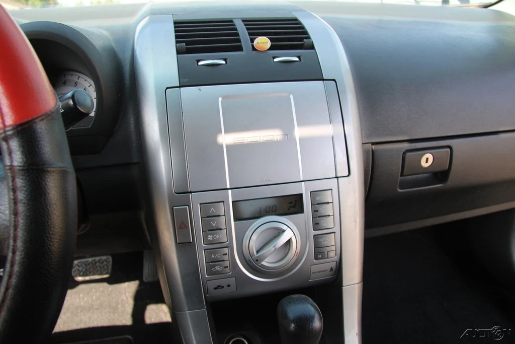 2006 Scion tC - Image 19 of 21