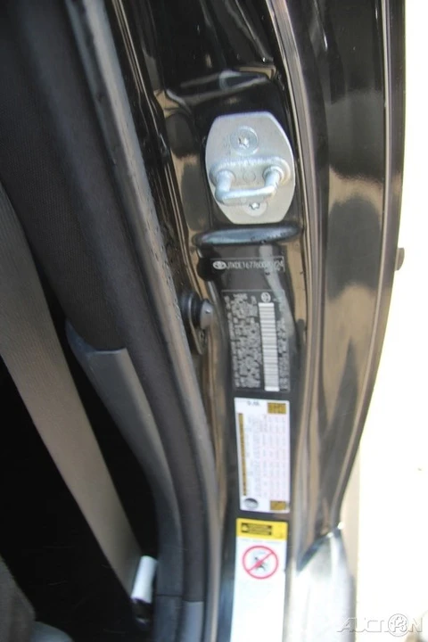 2006 Scion tC - Image 12 of 21