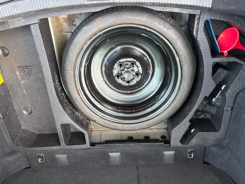 2006 Scion tC - Image 14 of 21