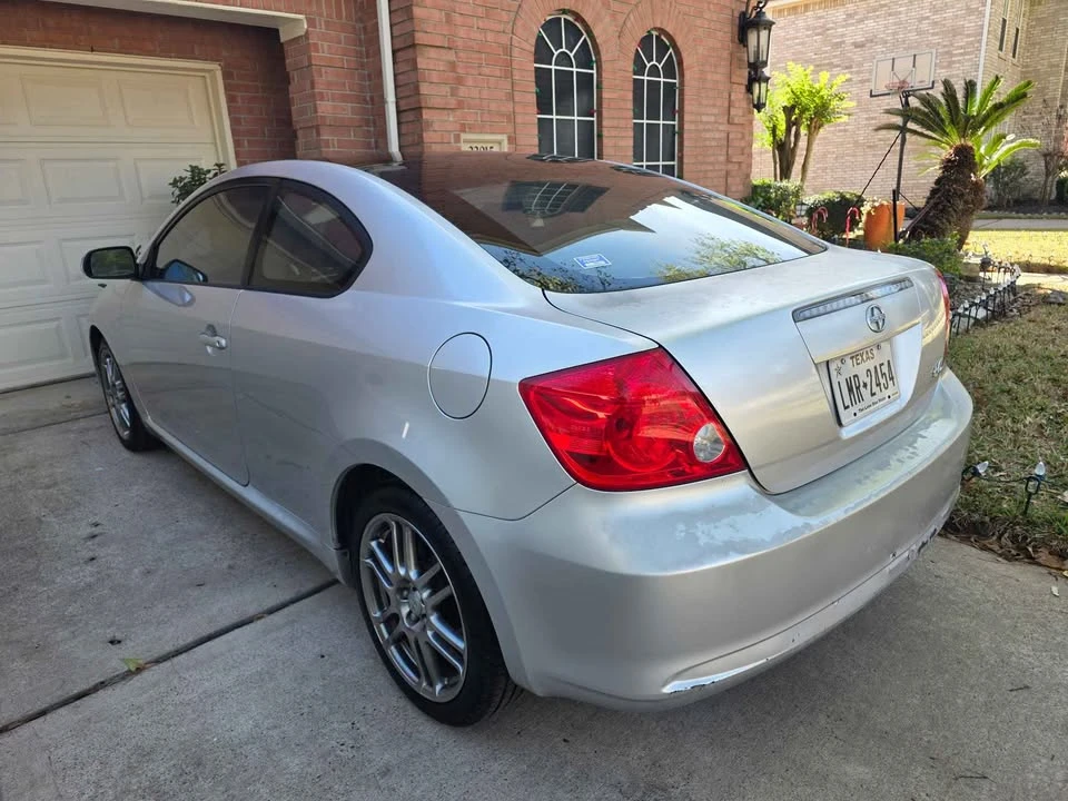 2006 Scion tC - Image 2 of 4