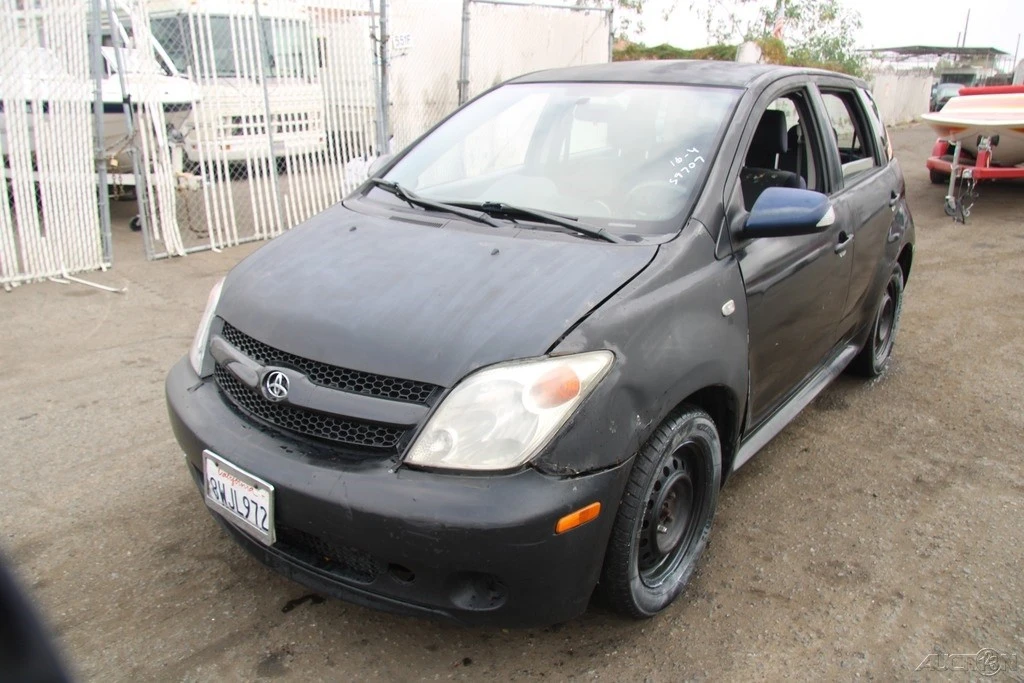 2006 Scion xA - Image 2 of 21