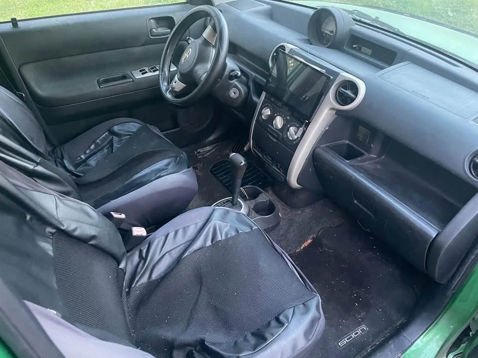 2006 Scion xB - Image 4 of 6