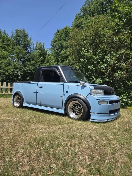 2006 Scion xB - Image 2 of 4