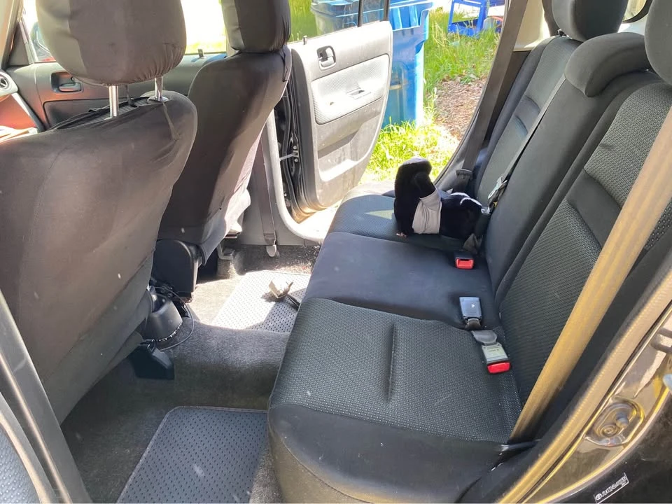 2006 Scion xB - Image 11 of 13