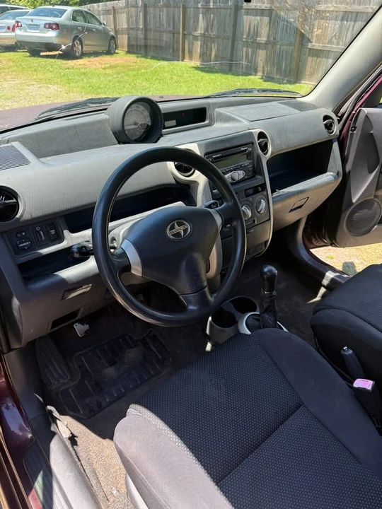 2006 Scion xB - Image 7 of 9