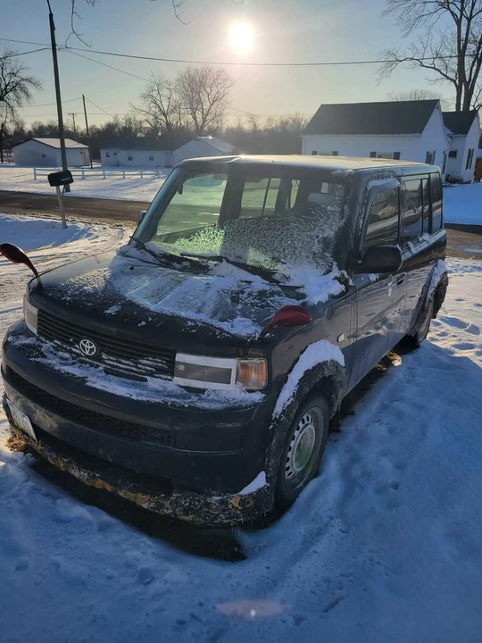 2006 Scion xB - Image 4 of 4