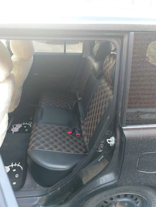 2006 Scion xB - Image 4 of 11