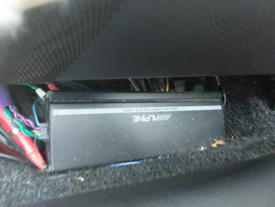 2006 Scion xB - Image 7 of 11