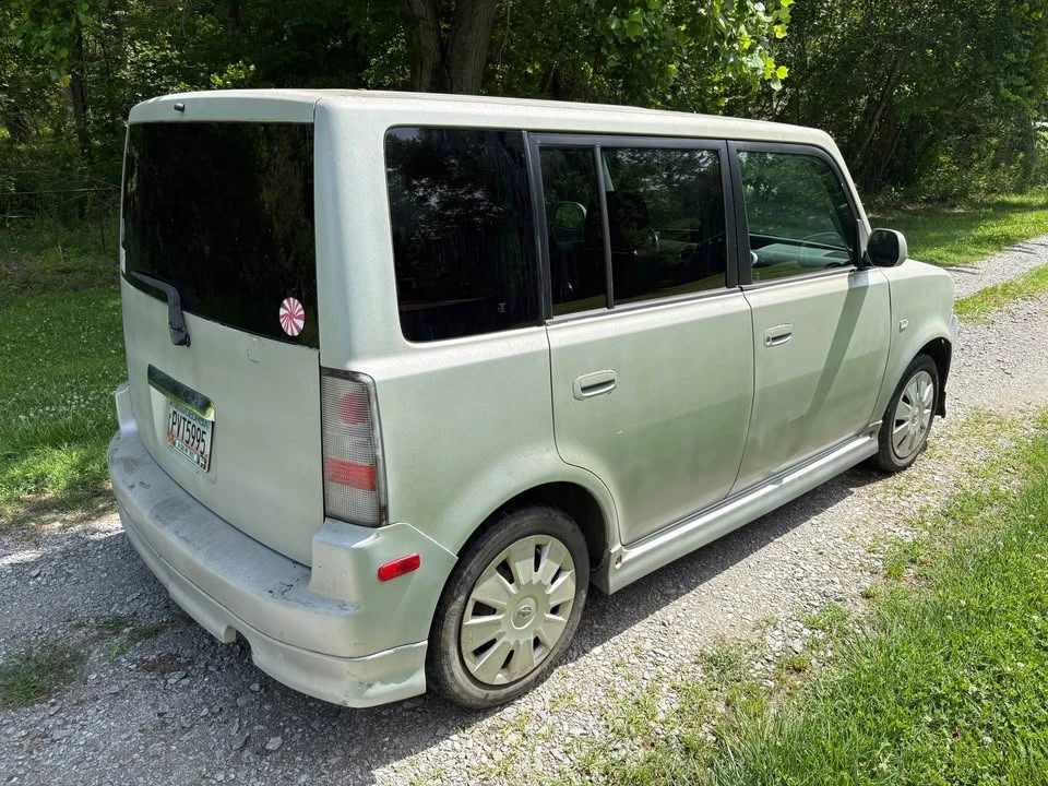 2006 Scion xB - Image 3 of 10