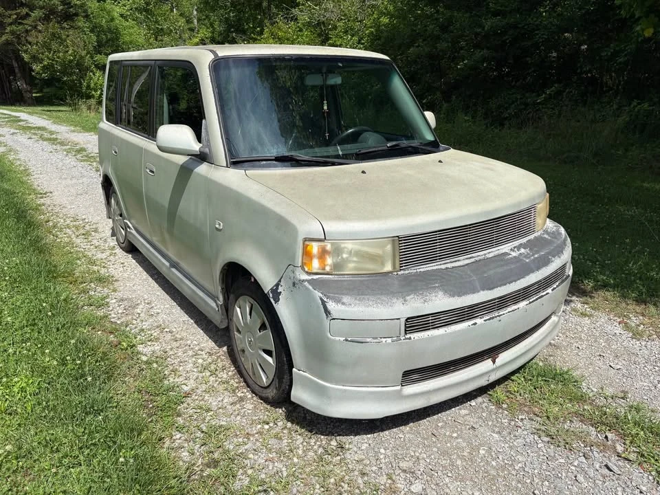 2006 Scion xB - Image 2 of 10