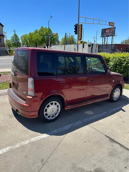 2006 Scion xB - Image 4 of 11